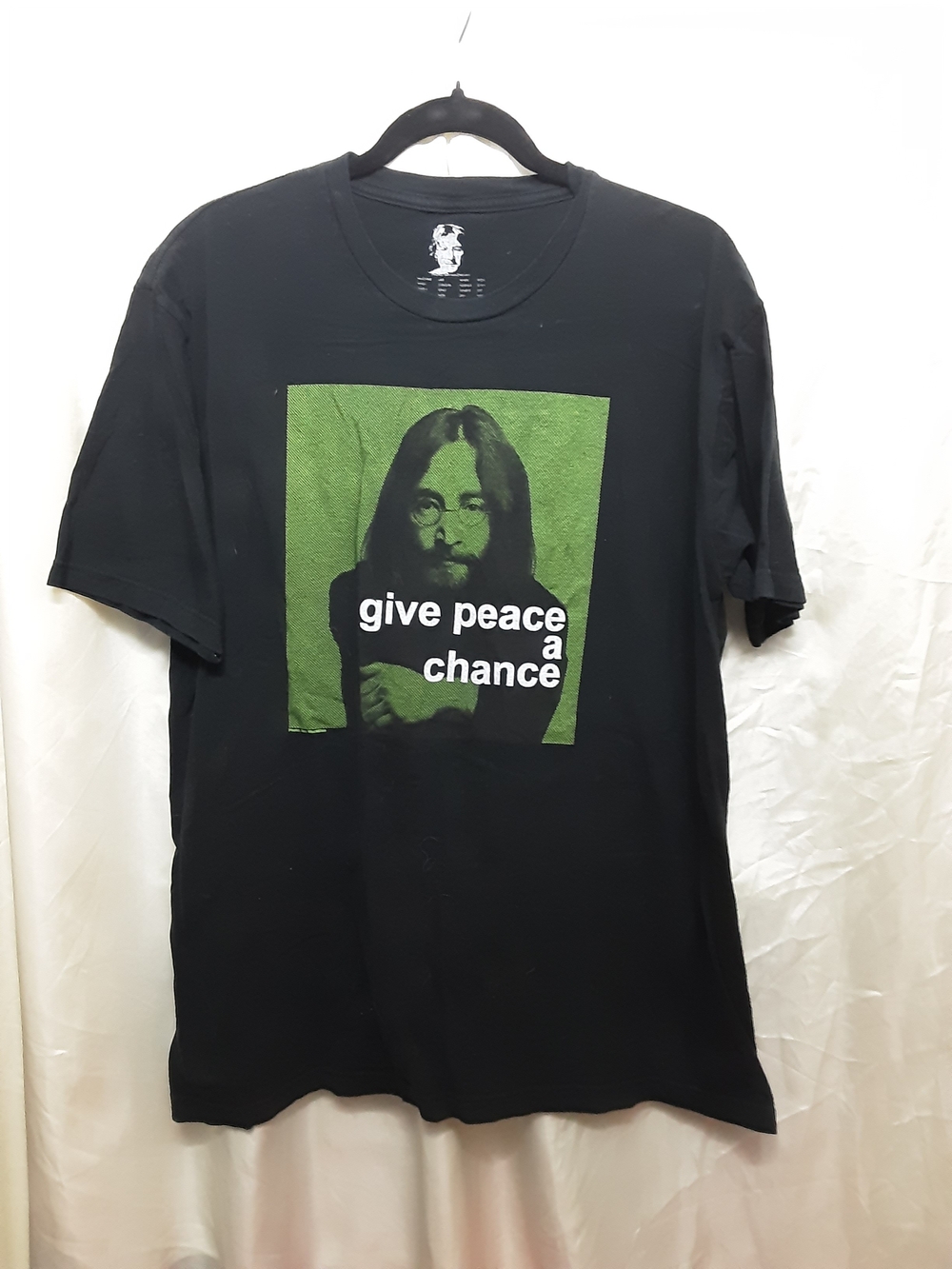 Men's Black Short-Sleeve Graphic Tee with Green Print - Give Peace a Chance